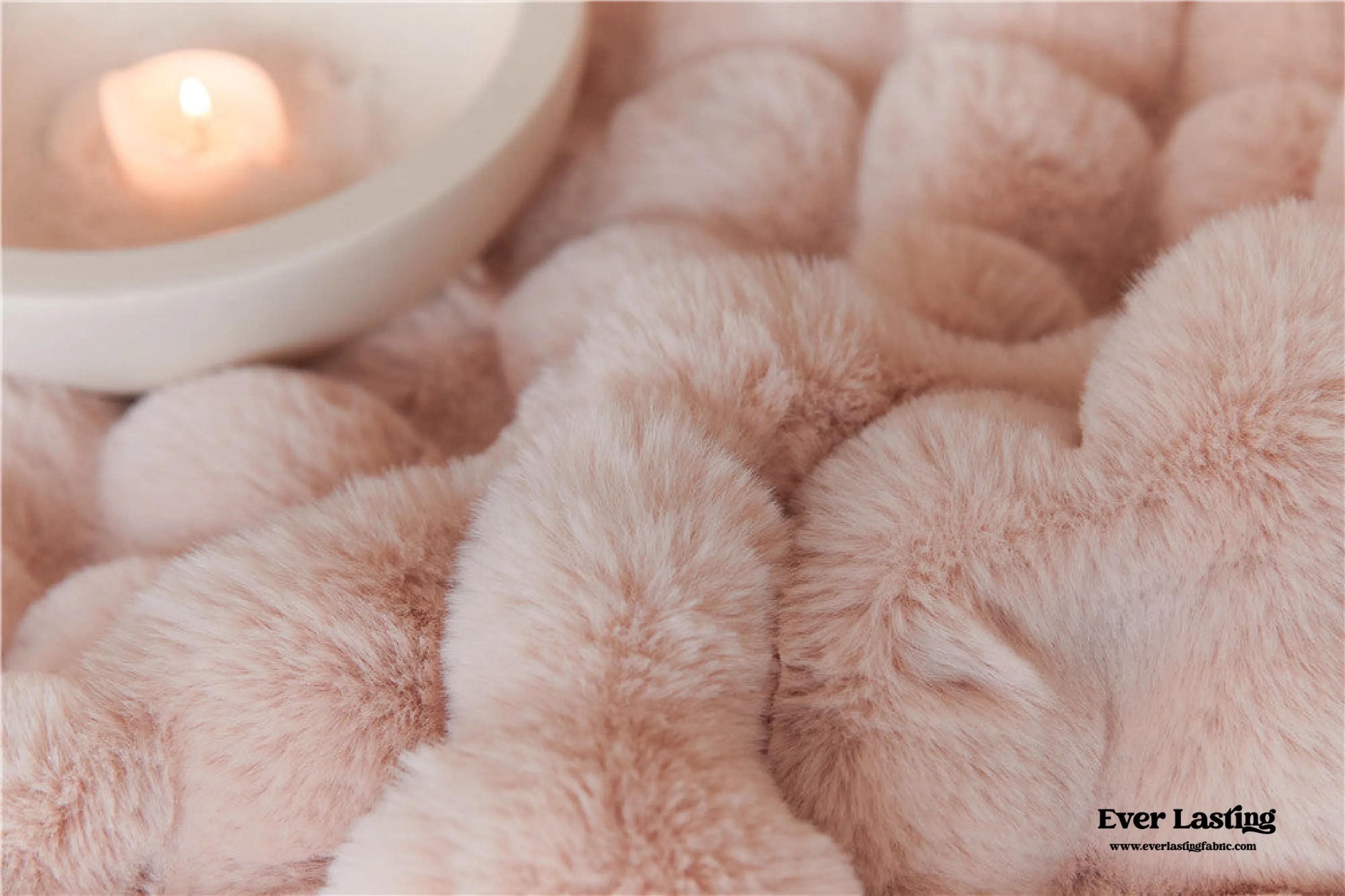 Fluffy Plush Throw Blanket / Pink