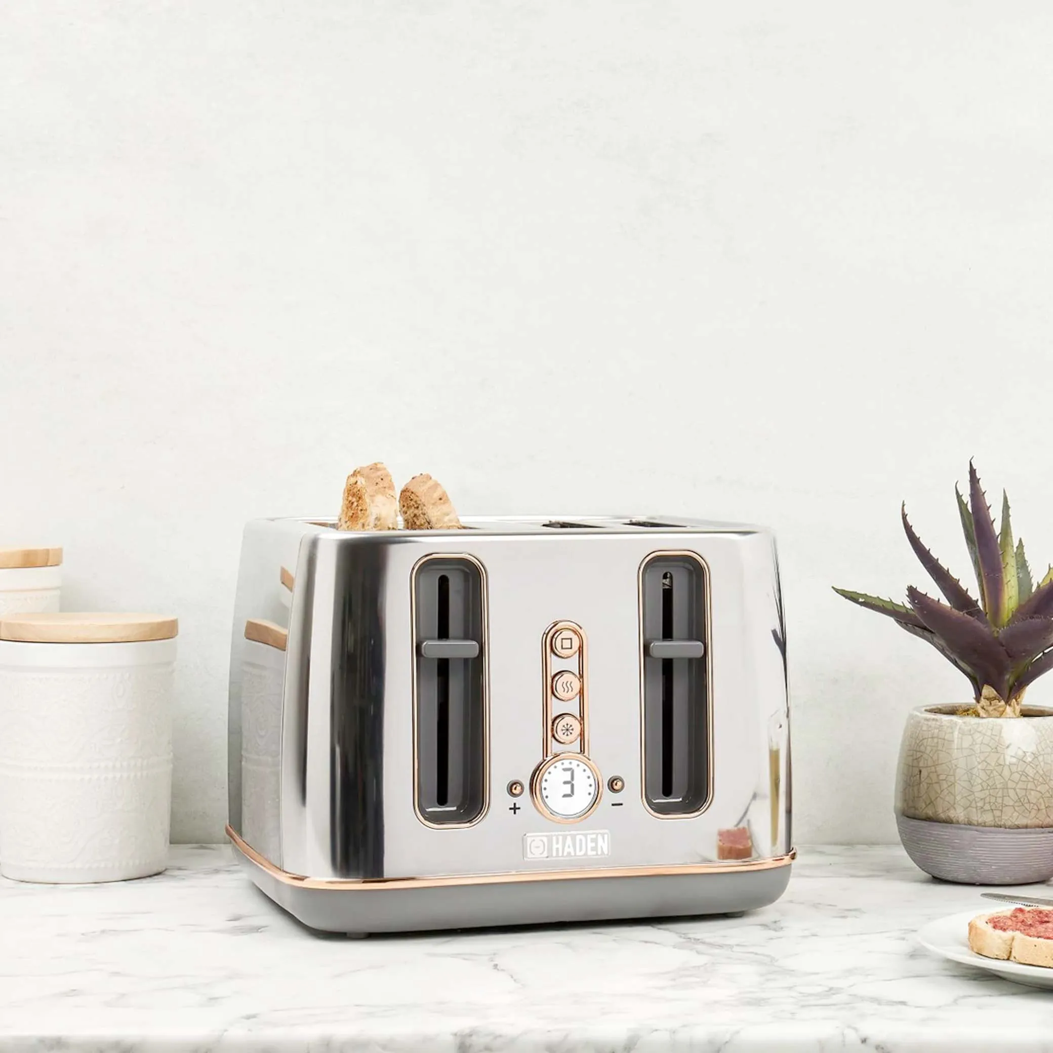 Haden Dorchester Chrome & Rose Gold 4 Slice Toaster