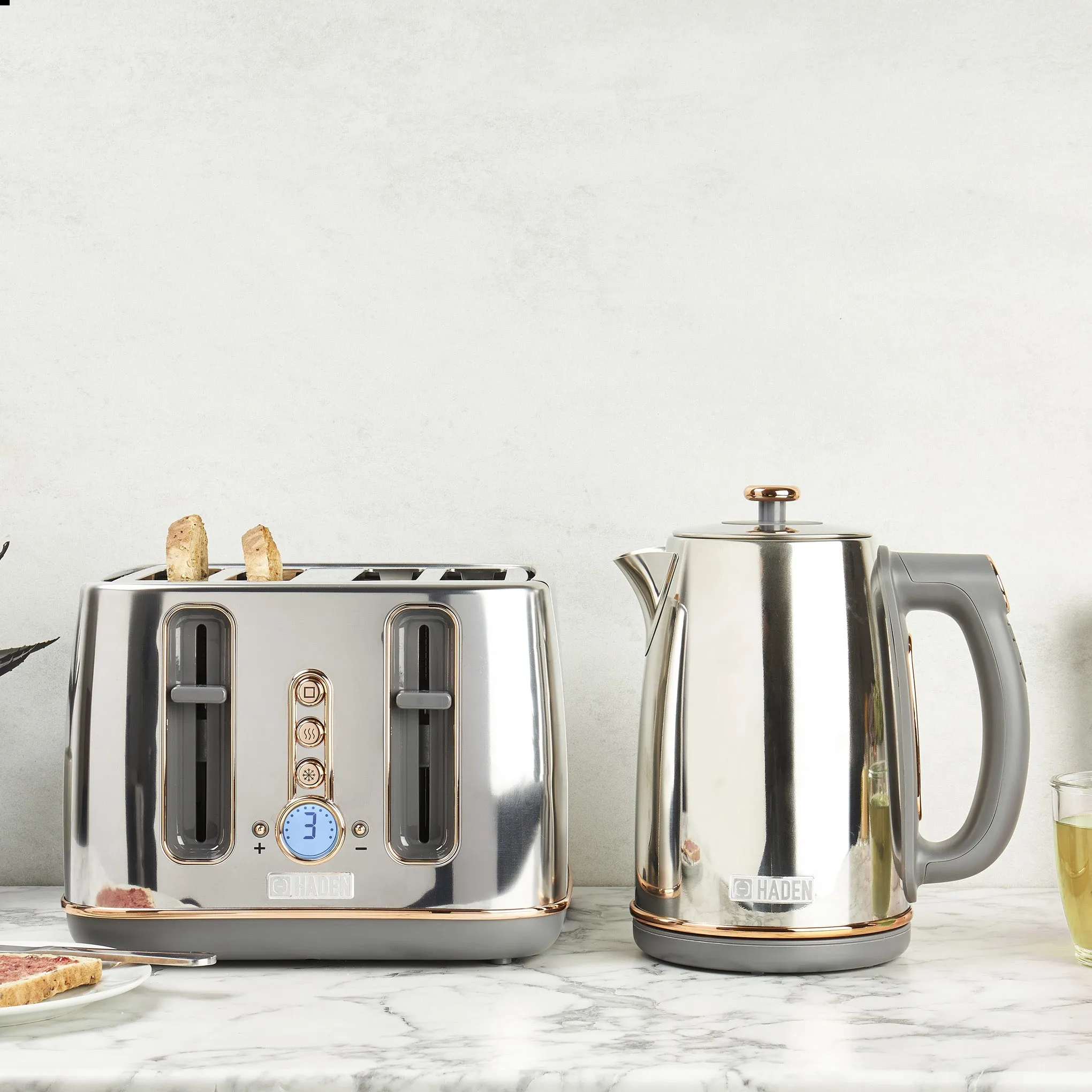 Haden Dorchester Chrome & Rose Gold 4 Slice Toaster