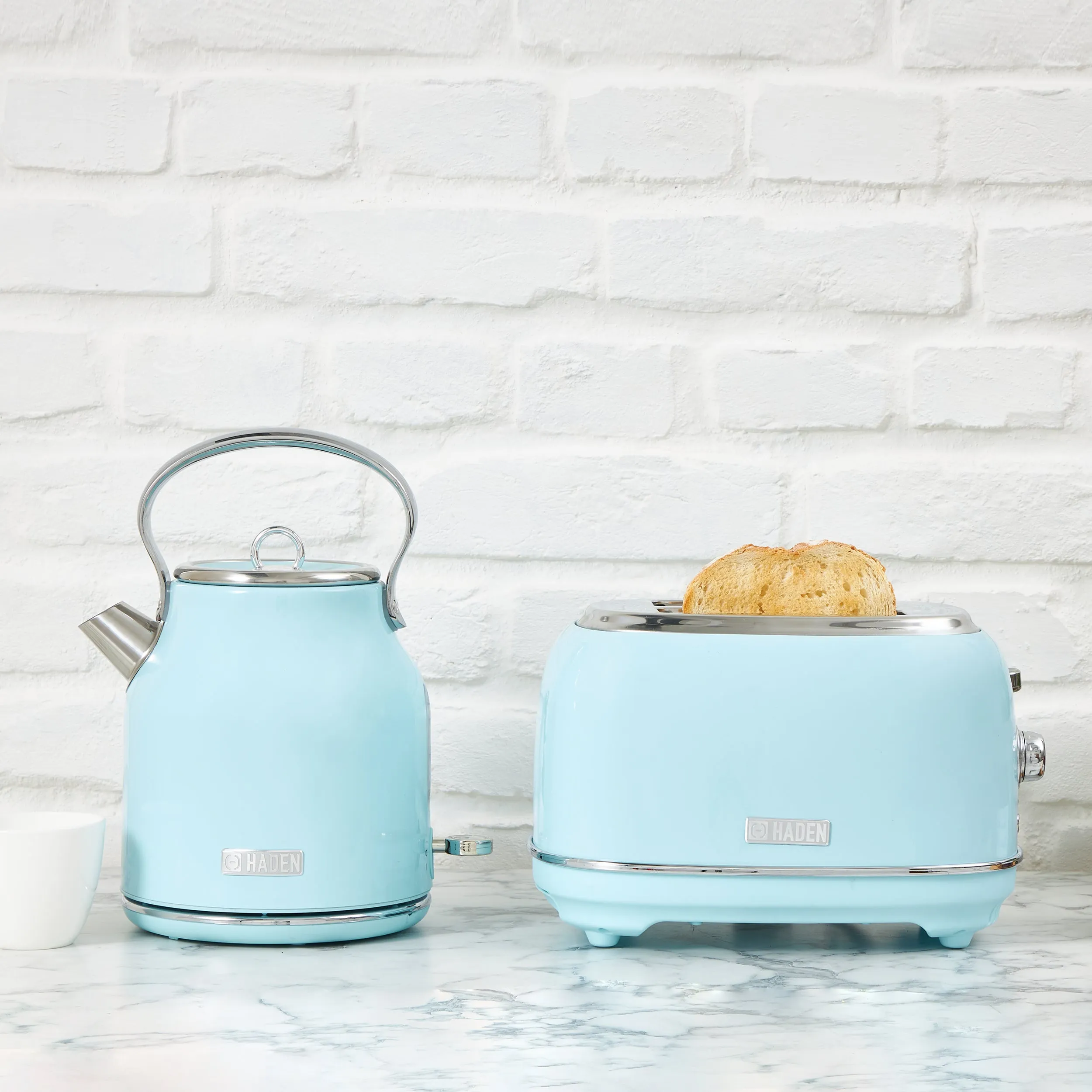 Haden Heritage 2-Slice Turquoise Toaster