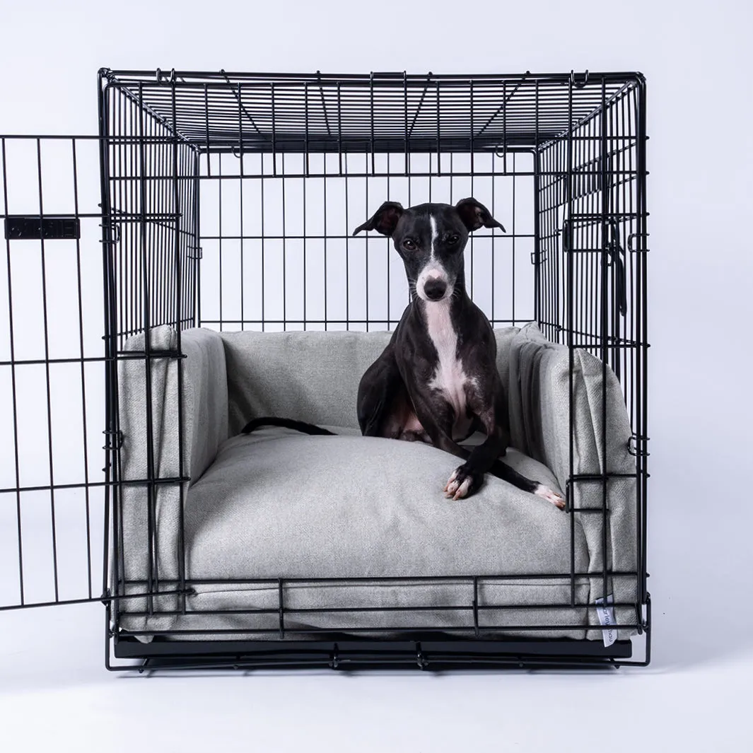 Mattress and Bed Bumper Set for a Dog Crate in Faroe