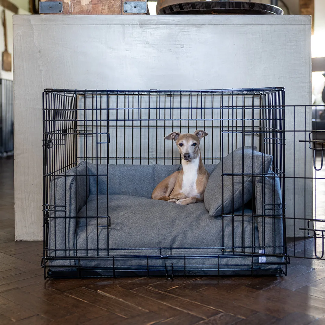 Mattress and Bed Bumper Set for a Dog Crate in Faroe