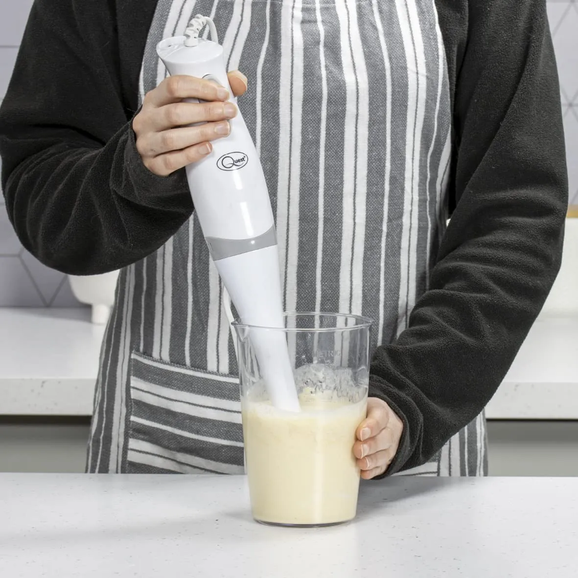 Quest 35090 Handheld Stick Blender / 2 Speed Settings / Detachable Easy Clean Stick / Ergonomic Grip / Hanging Loop for Storage / 200W / For Sauces, Smoothies, Soups & More